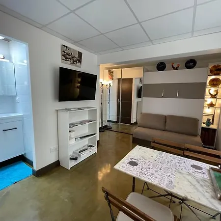 Jolie App Centre Remparts Patio Apartament Aigues-Mortes