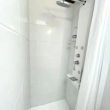 Jolie App Centre Remparts Patio * Aigues-Mortes